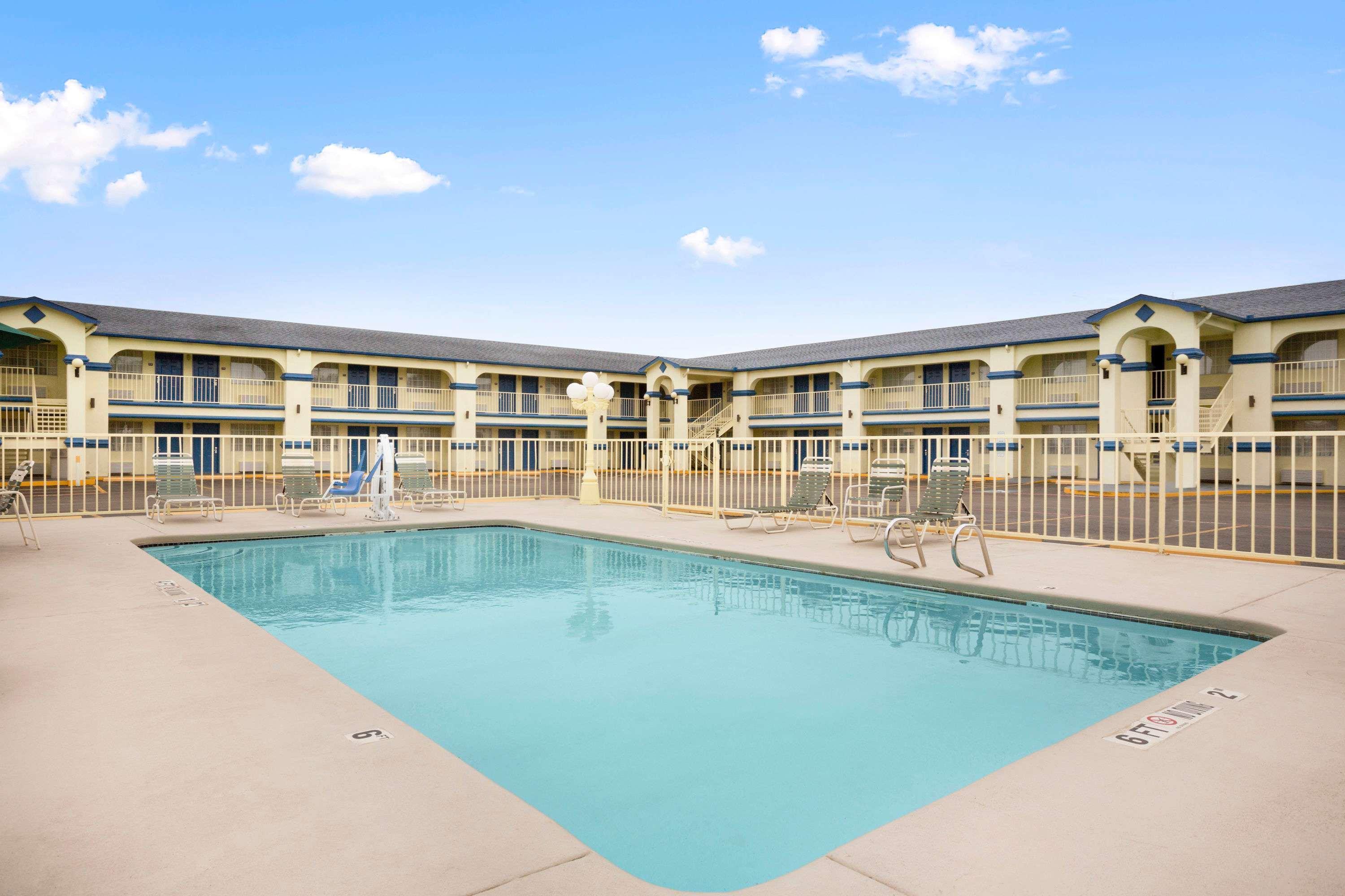 Travelodge by Wyndham Killeen/Fort Hood Eksteriør billede